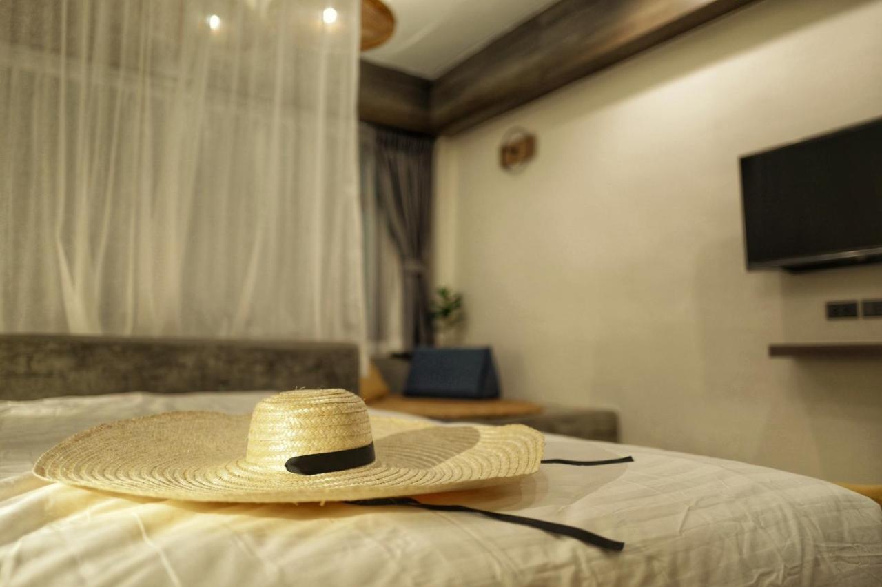 Krung Boutique Hotel Банкок Екстериор снимка