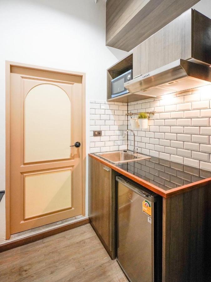 Krung Boutique Hotel Банкок Екстериор снимка