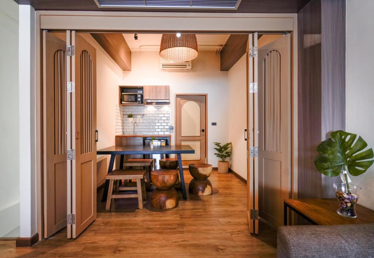 Krung Boutique Hotel Банкок Екстериор снимка