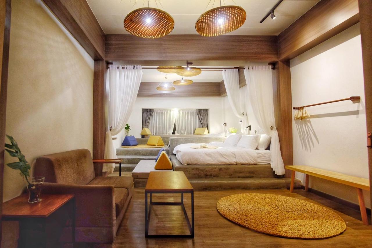 Krung Boutique Hotel Банкок Екстериор снимка