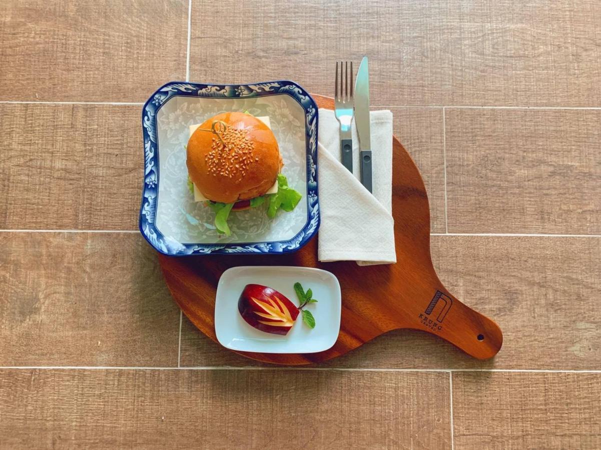 Krung Boutique Hotel Банкок Екстериор снимка