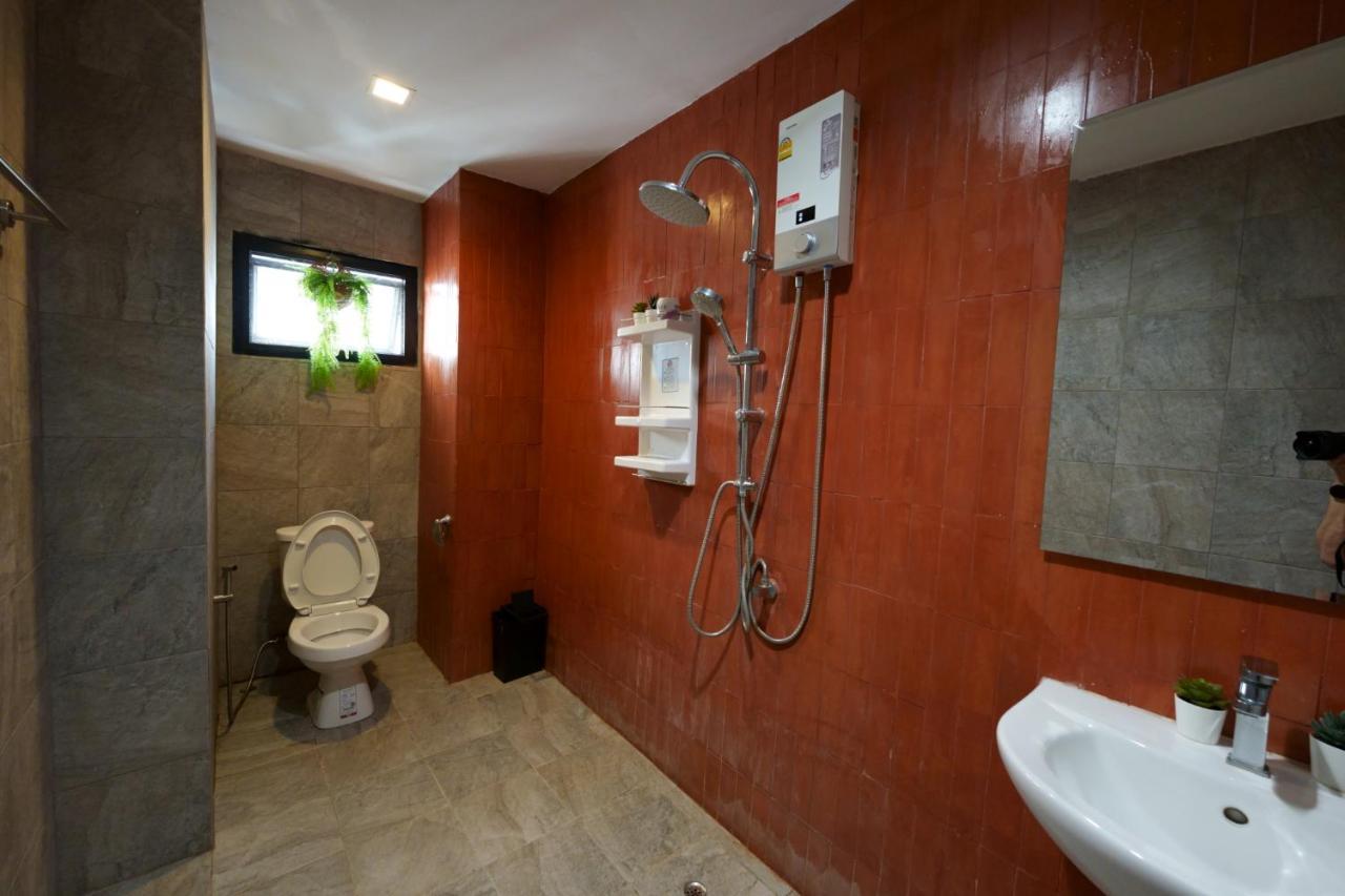 Krung Boutique Hotel Банкок Екстериор снимка